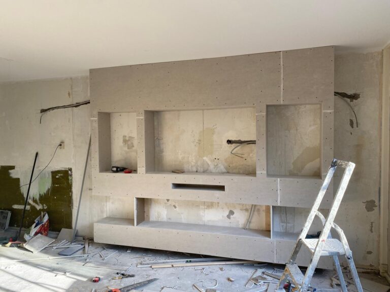 afwerkingen: cinewalls, wanden, plafonds, schilderwerk en stucwerk,